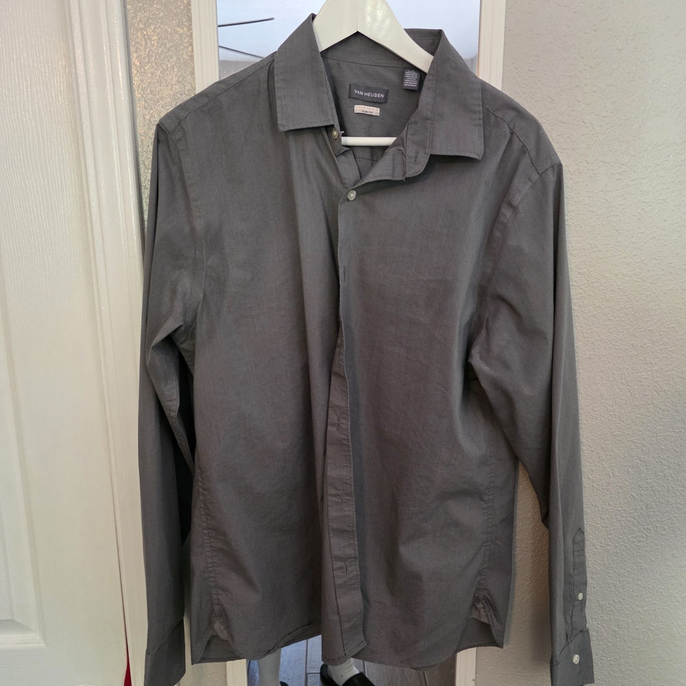Van Heusen Charcoal Button-Up Shirt